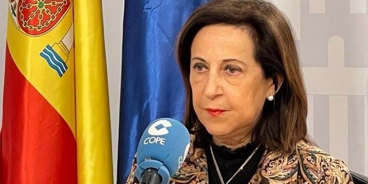 Robles se coordina con sus homólogos aliados para el envío de los tanques a Ucrania