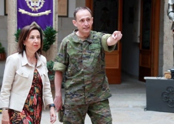 Robles recuerda que España tiene tropas en países en los que opera el Grupo Wagner