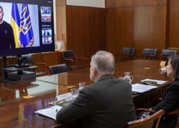 Robles anuncia ante el Grupo de Contacto que España enviará Patriots a Ucrania