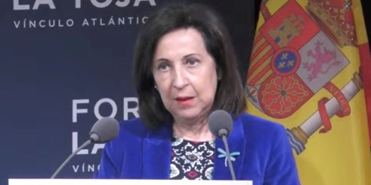 Robles defiende en Lisboa “el liderazgo de España y Portugal” por “la paz y la democracia”