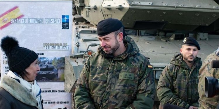 Robles confirma que los aliados planean enviar los ‘Leopard’ a Ucrania en primavera