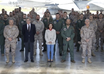 Robles visita en Lituania al contingente español implicado en la vigilancia fronteriza ante Rusia