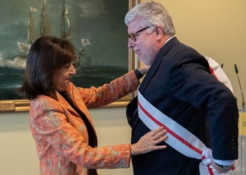 Defensa condecora al embajador de España ante la ONU por conseguir el mando de la UNFIL en Líbano