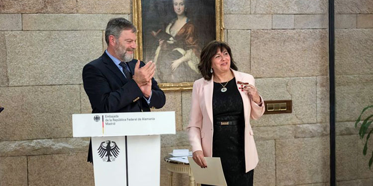 Wolfgang Dold y Rosa García, durante el acto.