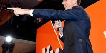 Los partidos españoles trasladan sus diferencias a la arena política holandesa