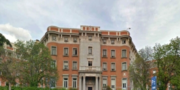 Exteriores contrata por casi un millón de euros el mantenimiento de su sede