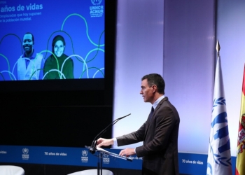 El Gobierno reservará dos millones de vacunas para “contextos humanitarios”