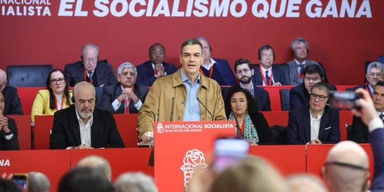 Sánchez asegura que España estará con Ucrania «el tiempo necesario”