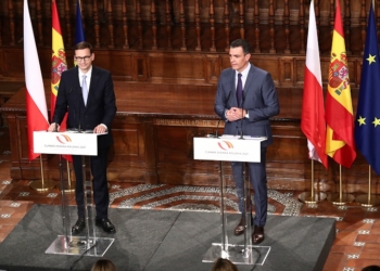 España y Polonia apoyan el papel de la UE en la recuperación y esquivan sus discrepancias migratorias  