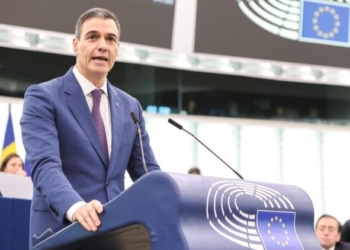 Sánchez carga en Estrasburgo contra Weber, líder del PPE: “No repita las proclamas infundadas del PP”