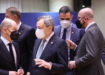 La UE adopta un nuevo paquete de sanciones para “acabar con el crecimiento de Rusia”