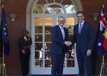 Sánchez analiza la cooperación económica, industrial y de defensa con el primer ministro de Australia
