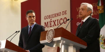 La actitud de López Obrador marca la primera visita de González Laya a México