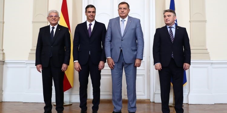 Pedro Sánchez apoya en Sarajevo la perspectiva europea de Bosnia y Herzegovina