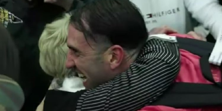 El español liberado en Irán y su madre elogian al embajador Losada: “Se ha portado como un padre”