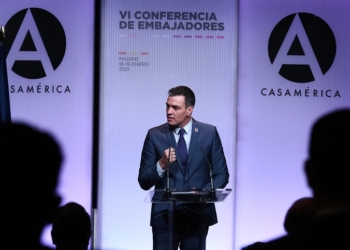 Sánchez traslada su “firme apoyo” a Biden frente al “populismo reaccionario”