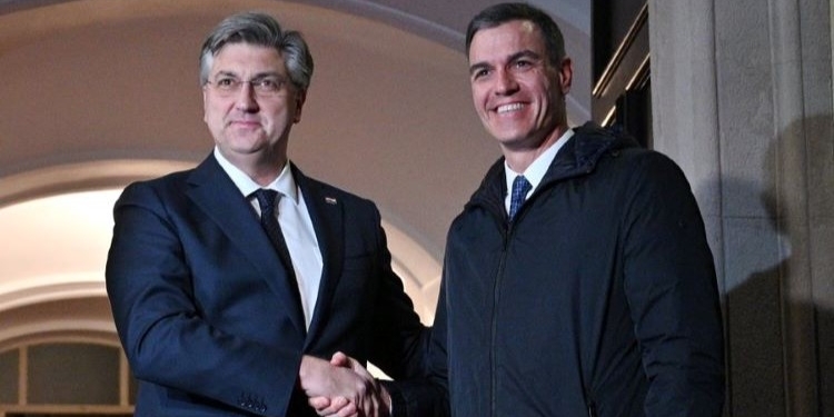 Sánchez defiende en Austria y Croacia las prioridades energéticas de la Presidencia española  