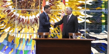 Sánchez evita pronunciarse públicamente sobre disidencia y presos durante su visita a Cuba