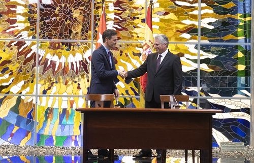 Sánchez evita pronunciarse públicamente sobre disidencia y presos durante su visita a Cuba