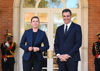 Sánchez y su colega danesa coinciden en que el gas y la energía nuclear no son “energías verdes”