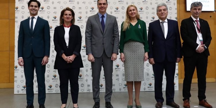 Sánchez: “Posponer la transición energética con la excusa de la guerra sería un tremendo error”