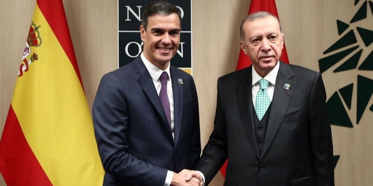 Erdogan pide a Sánchez que la Presidencia española reactive el proceso de adhesión de Turquía