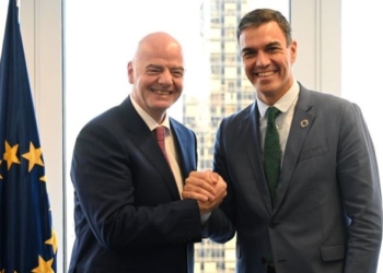 Sánchez defiende ante Infantino la candidatura al Mundial y le asegura que España “apoya la igualdad”