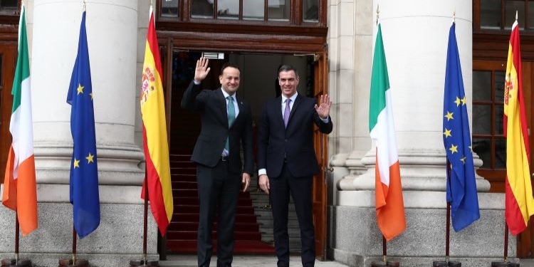Sánchez se compromete en Dublín a agilizar el acuerdo de Windsor durante la Presidencia española