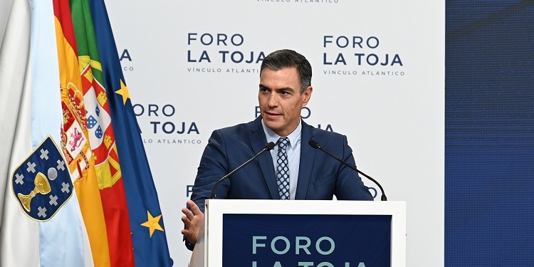 Sánchez anuncia en el Foro La Toja un proyecto estratégico centrado en la lengua española