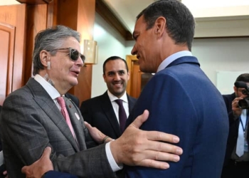 Sánchez confirma el compromiso con Ecuador: “Se invierte donde se confía”