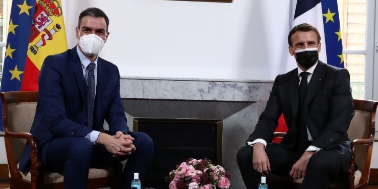 El Gobierno autoriza el Tratado de Amistad con Francia para su firma en la Cumbre bilateral mañana