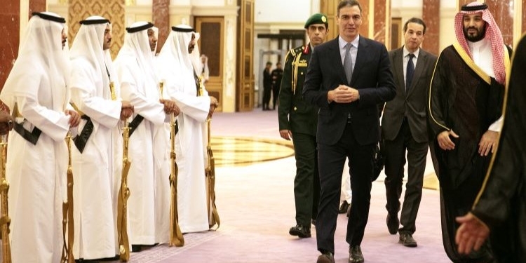 Sánchez elogia en Riad la mediación de Arabia Saudí en el conflicto de Oriente Próximo