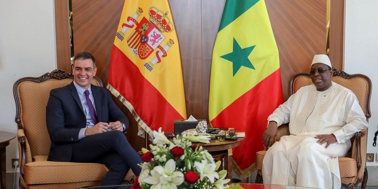 Pedro Sánchez y el presidente de Senegal abogan por “una migración regular y ordenada”