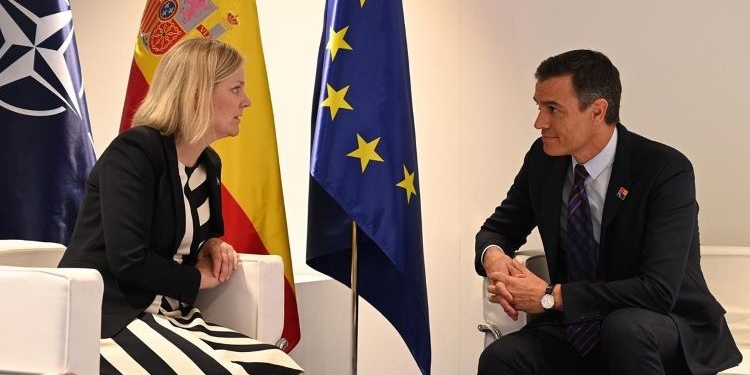 Sánchez y el Rey mantienen una amplia agenda bilateral en los márgenes de la Cumbre