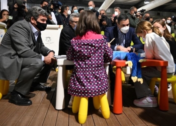 Pedro Sánchez llega a Kiev para reunirse con el presidente ucraniano, Volodimir Zelenski