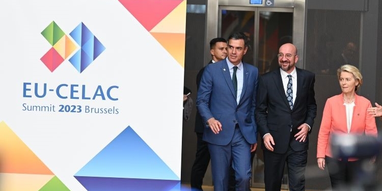 Sánchez inaugura la Cumbre UE-CELAC, pero sustituye la cena de gala por un mitin en Huesca