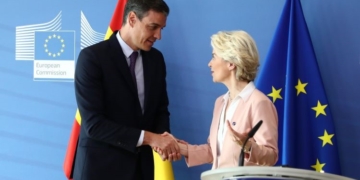 El Gobierno español y la UE promoverán la producción de vacunas en Iberoamérica