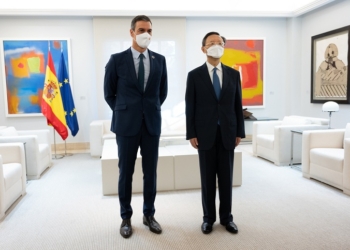 Sánchez prevé una visita oficial a China “cuando las circunstancias lo permitan”