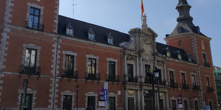 Exteriores ofrece casi 144.500 euros en becas para prácticas en el Ministerio