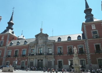 La Estrategia Exterior se aprobará a finales de marzo e incluirá memoria económica