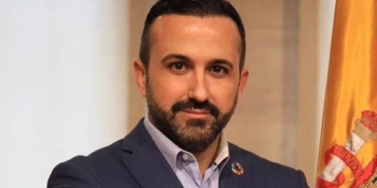 Santiago Jiménez, que estuvo con Iglesias en la Vicepresidencia, nombrado embajador en Uruguay