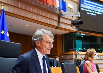 La Eurocámara da luz verde al fondo pero paraliza el presupuesto acordado en Bruselas