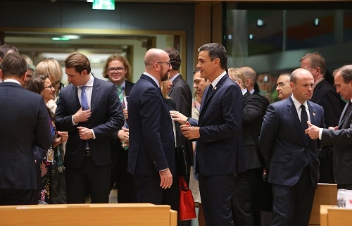 Bruselas respalda el plan de apoyo a Marruecos propuesto por Sánchez