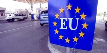 El Gobierno cree que no podrá abrir las fronteras con la UE hasta principios de julio