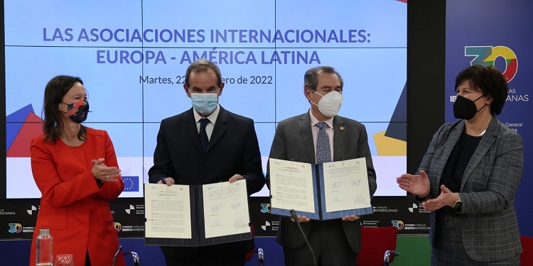 La SEGIB y la Fundación EU-LAC firman un acuerdo de cooperación en América Latina, el Caribe y Europa