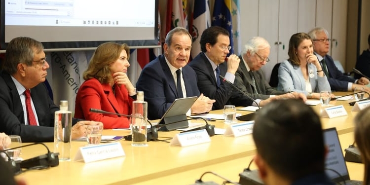 Aumentan las matriculas en educación superior en Iberoamérica, pero con menos financiación