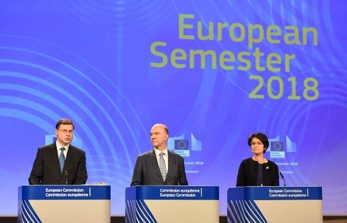 Bruselas aprecia una «notable incertidumbre» para 2018 por la crisis en Cataluña