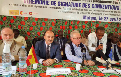 España y UE lanzan un plan para paliar el hambre y la migración en Senegal