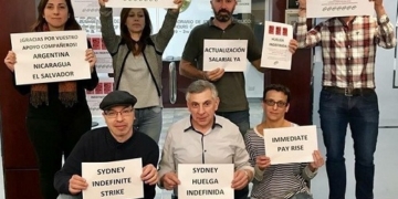 Los ocho trabajadores del Consulado de Sídney llegan a las tres semanas de huelga