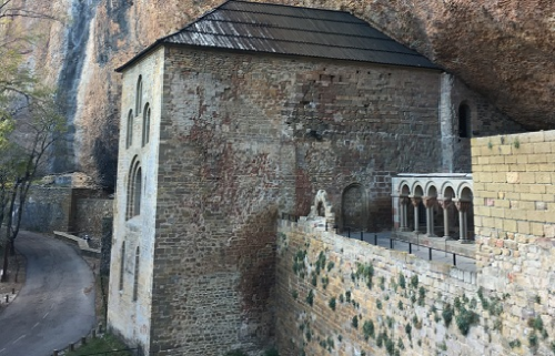 San Juan de la Peña, la cuna del románico en Aragón